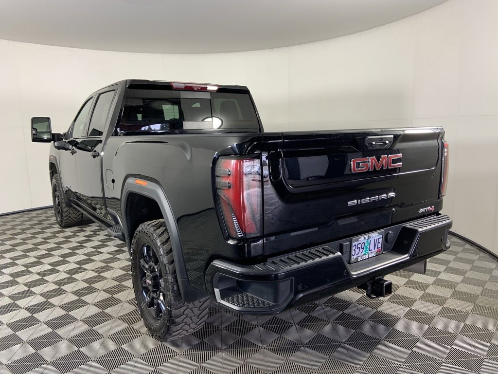 Used 2024 GMC Sierra 2500 AT4 w/ AT4 Premium Plus Package image 7