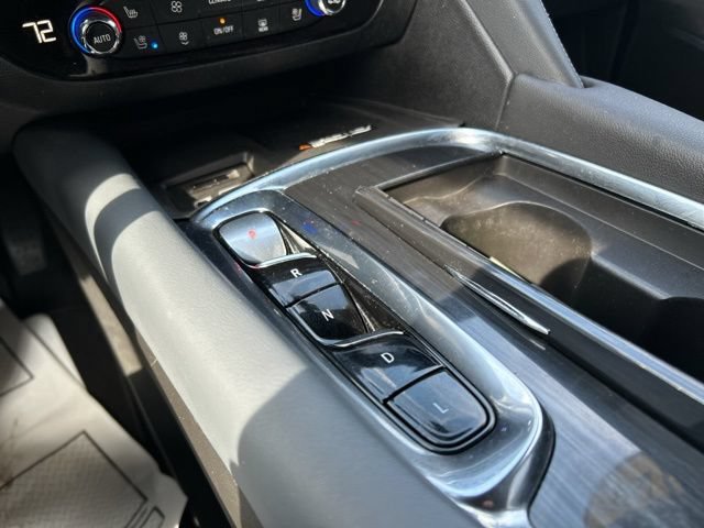 Used 2022 Buick Enclave Premium AWD/4WD image 49