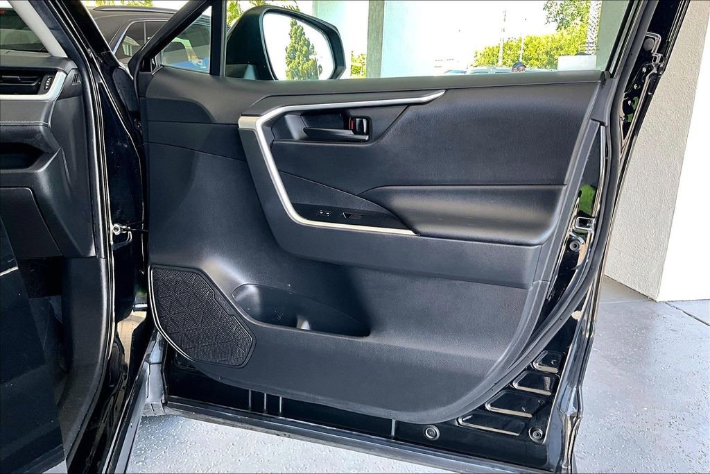 Used 2020 Toyota RAV4 LE w/ All Weather Liner Package image 28