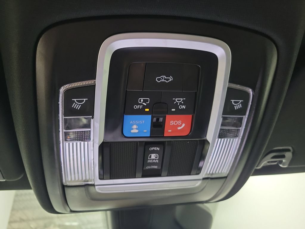 Used 2025 RAM 1500 Laramie AWD/4WD image 50