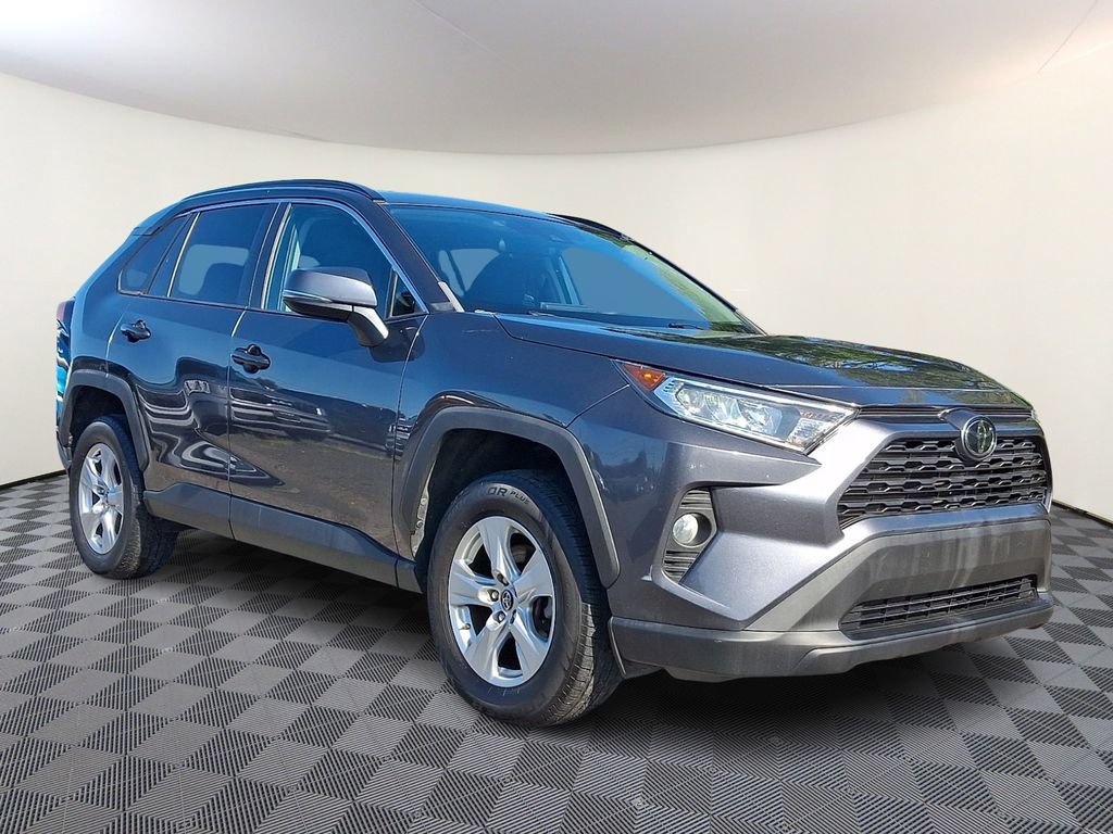 Used 2020 Toyota RAV4 XLE AWD/4WD image 1