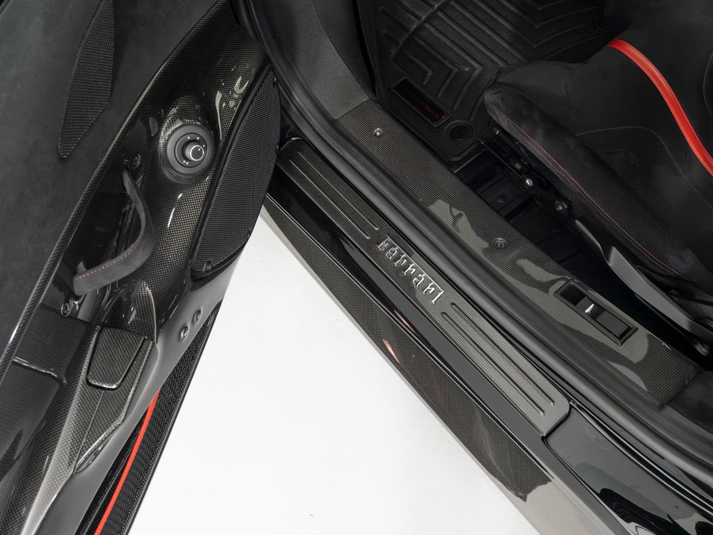 Used 2020 Ferrari 488 Pista Coupe RWD image 16