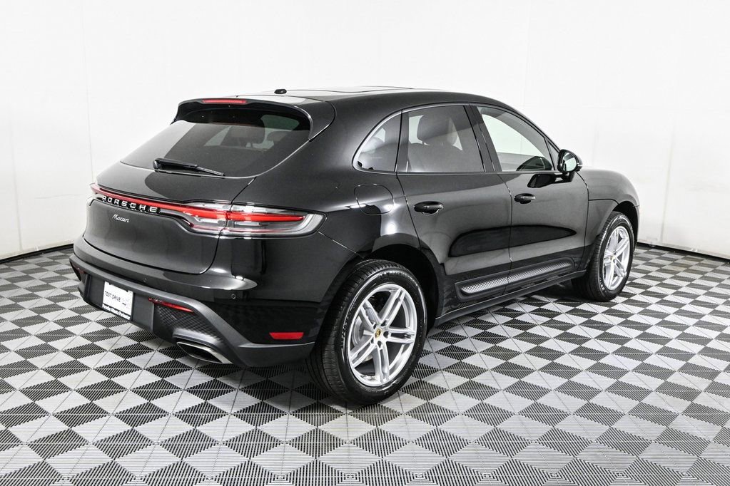 Certified 2026 Porsche Macan image 30