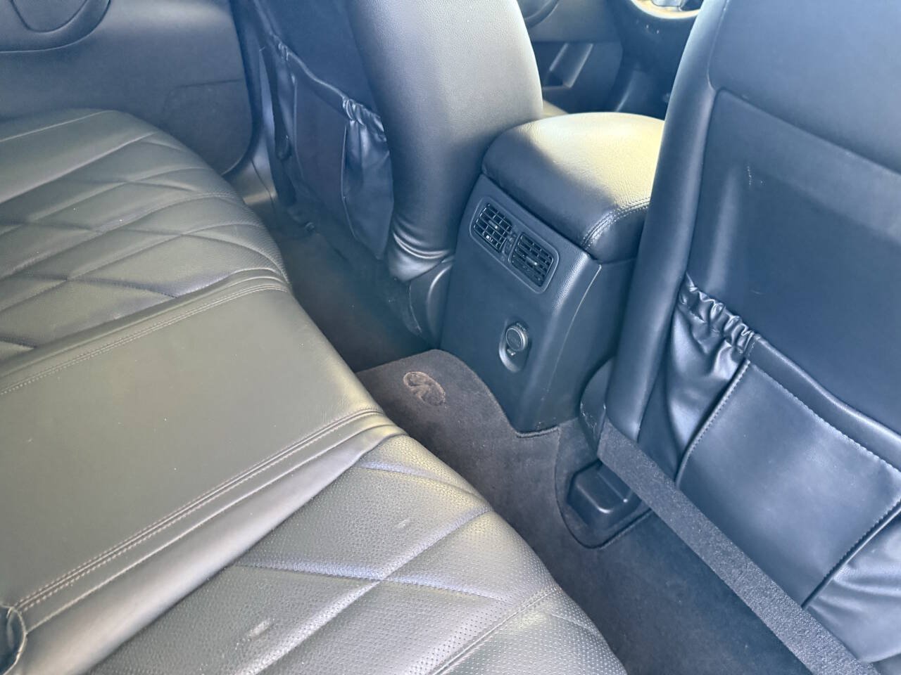 Used 2009 INFINITI FX35 2WD w/ Deluxe Touring Pkg image 20