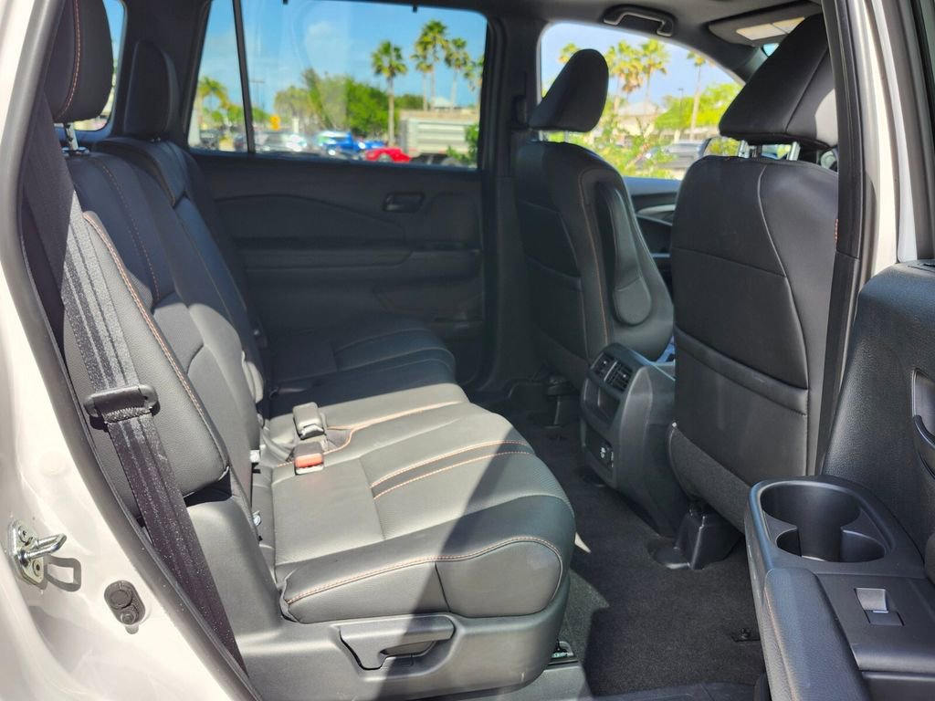 Certified 2023 Honda Passport TrailSport image 16