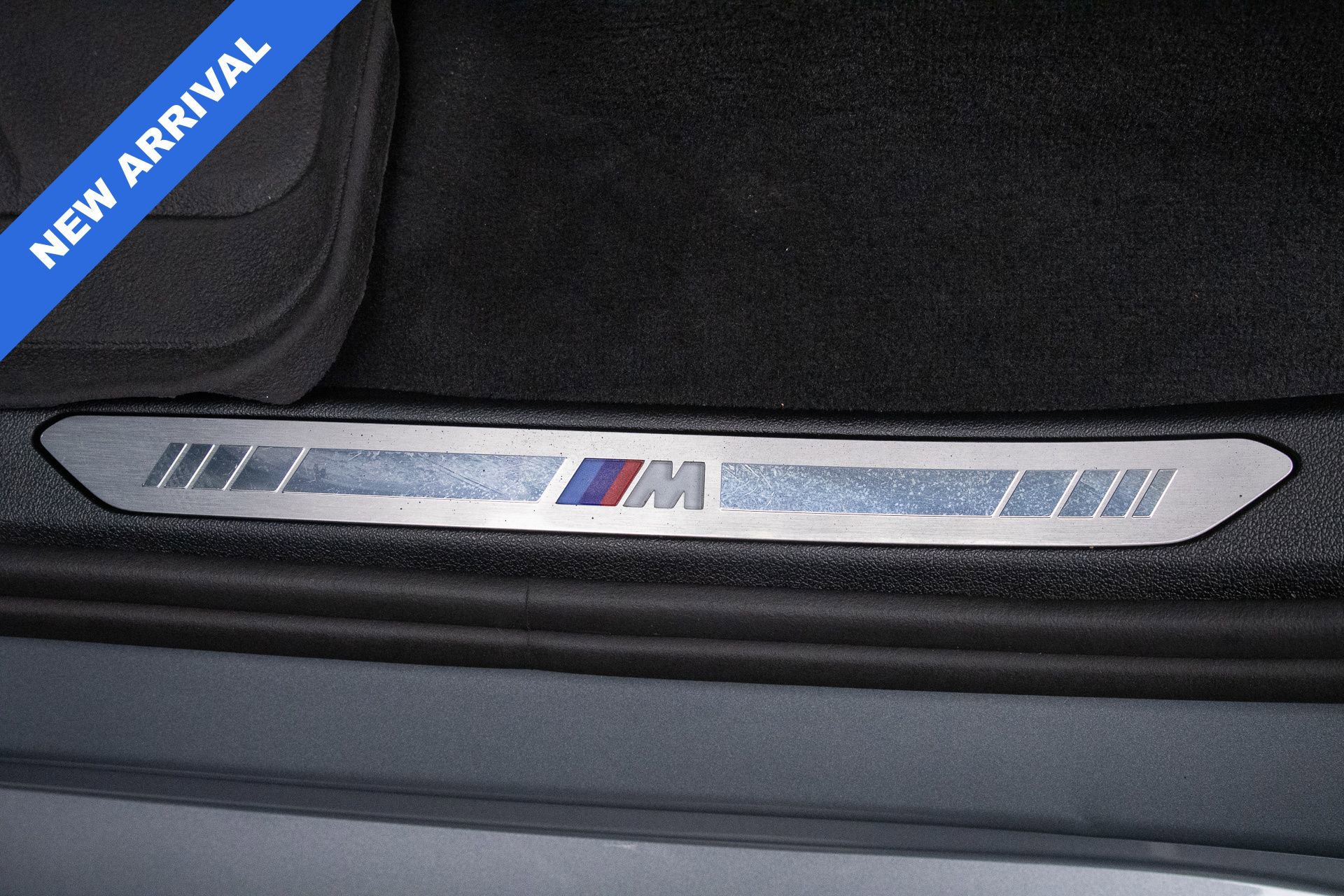 Used 2025 BMW X7 M60i w/ Executive Package image 30