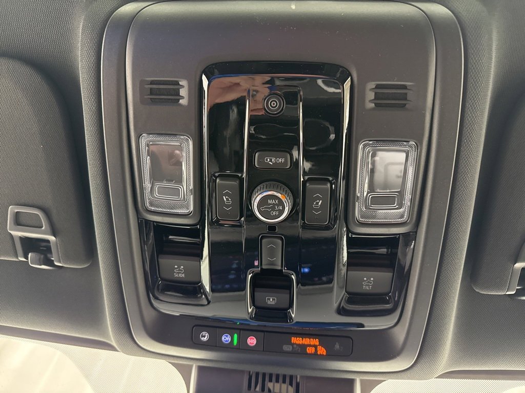 New 2026 Chevrolet Suburban Premier w/ Sun And Tow Package image 39