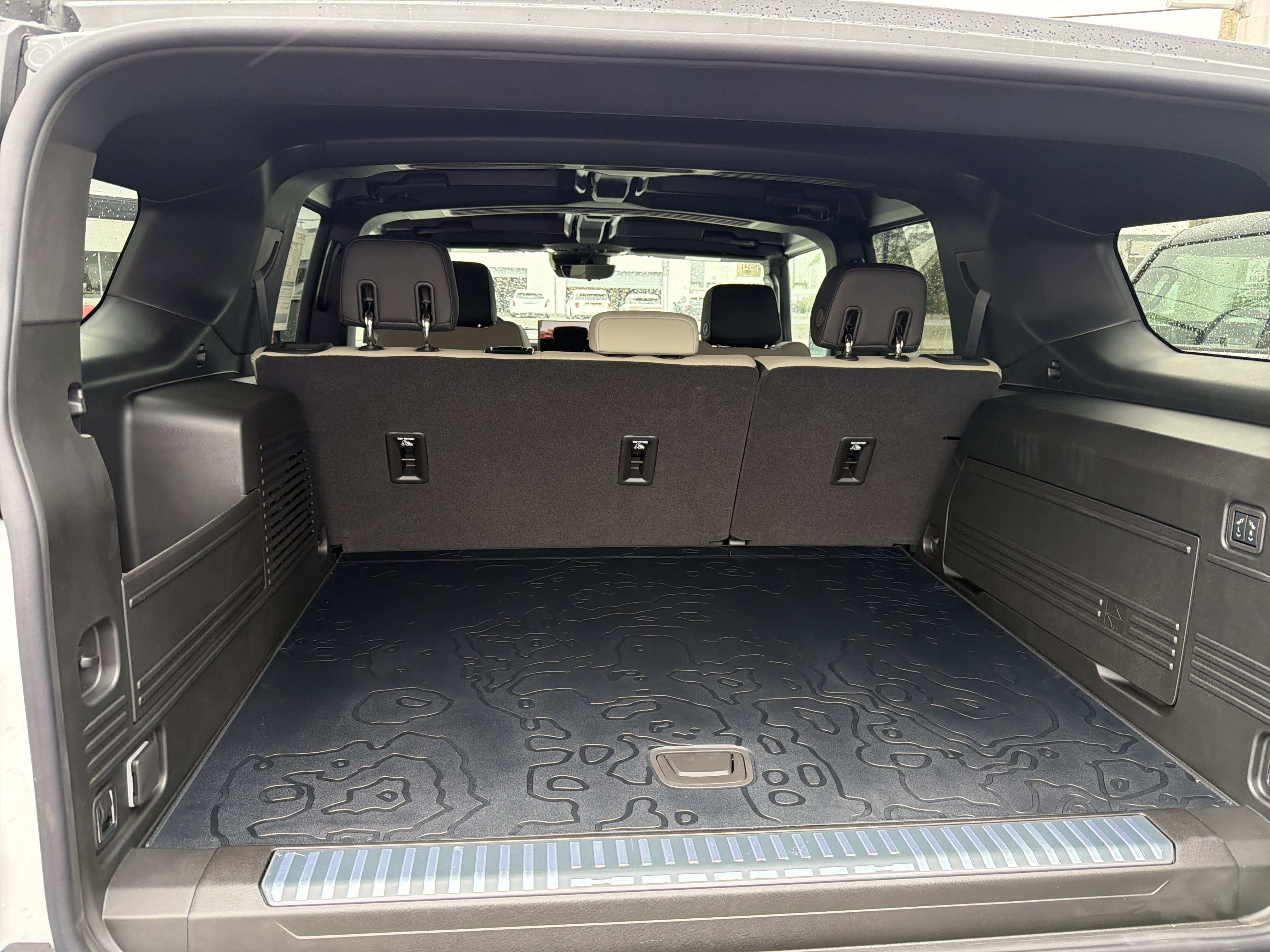 New 2026 GMC Hummer EV SUV image 28