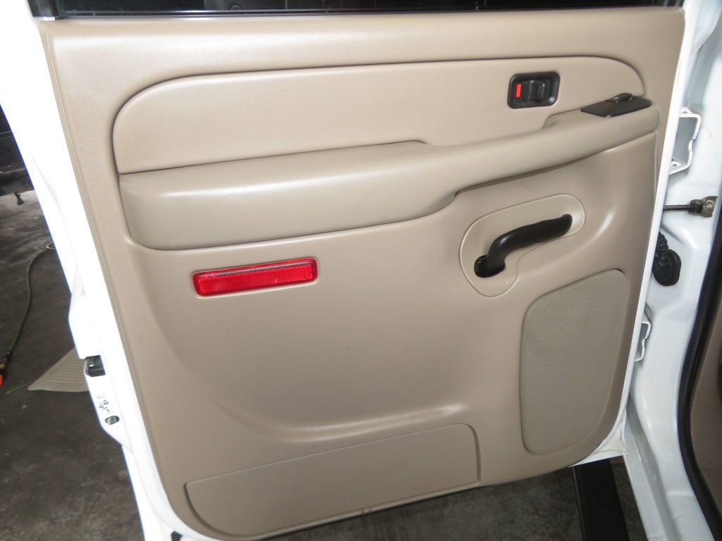 Used 2006 Chevrolet Silverado 1500 LT w/ Onstar Plus Package image 21