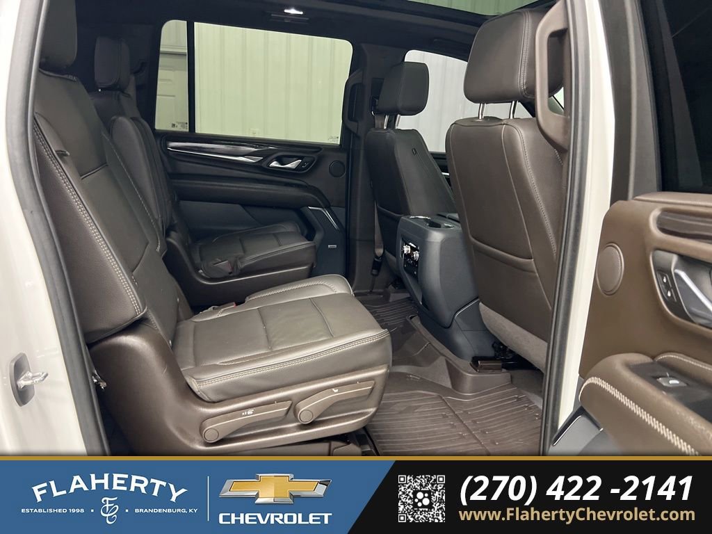 Used 2023 GMC Yukon XL Denali image 13