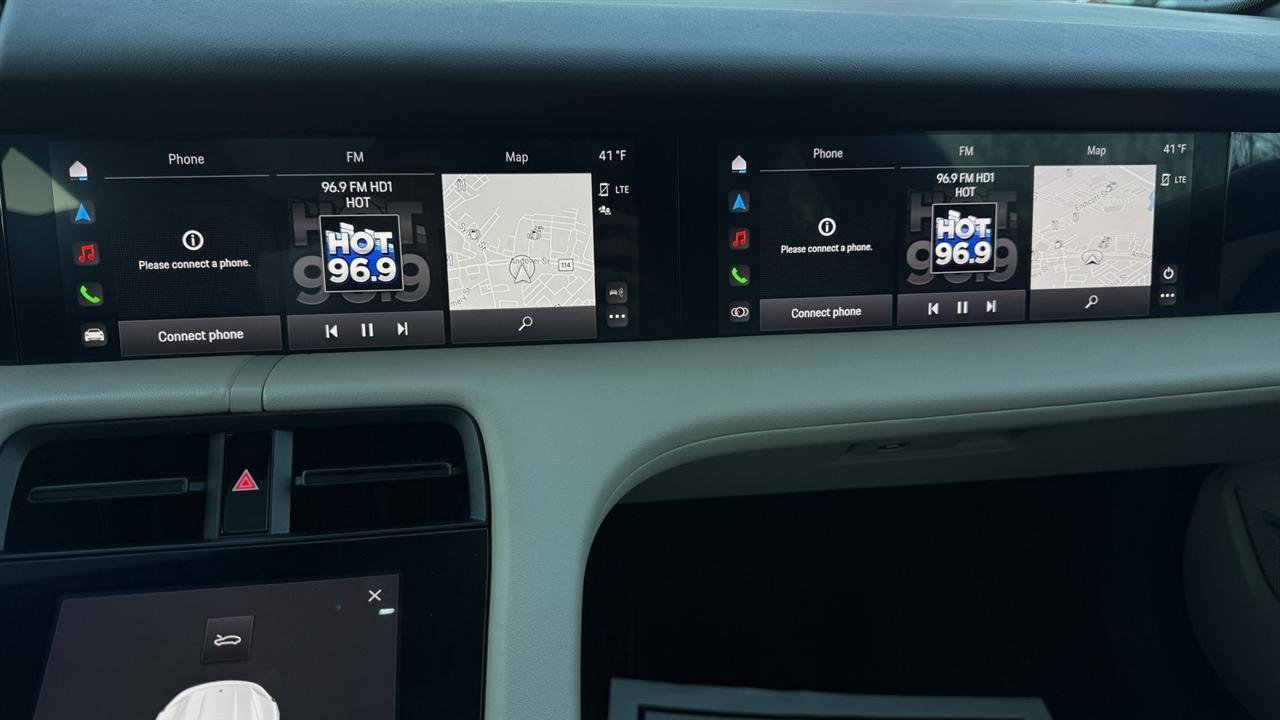 Used 2022 Porsche Taycan image 59