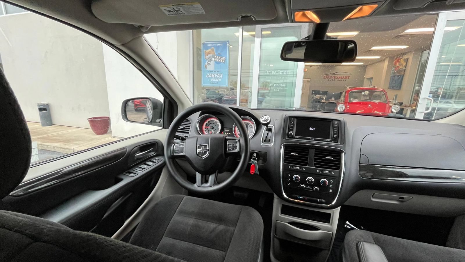 Used 2019 Dodge Grand Caravan SE w/ UConnect Hands-Free Group FWD image 38