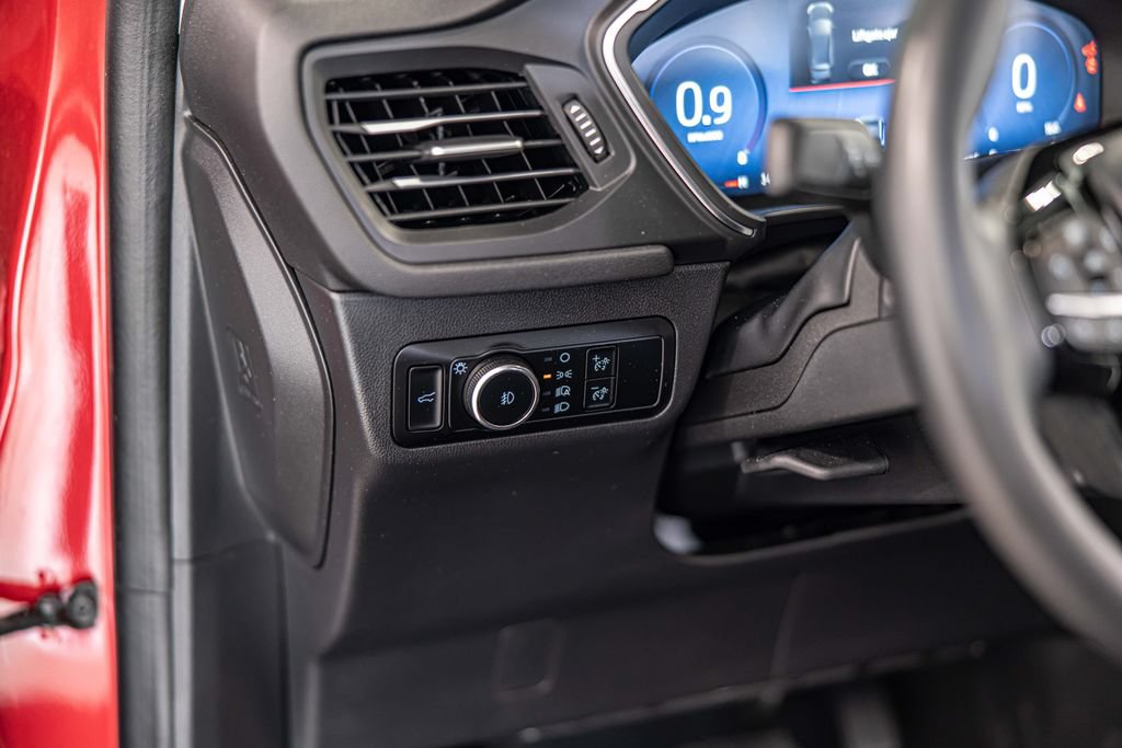 Used 2024 Ford Escape Platinum AWD/4WD image 21