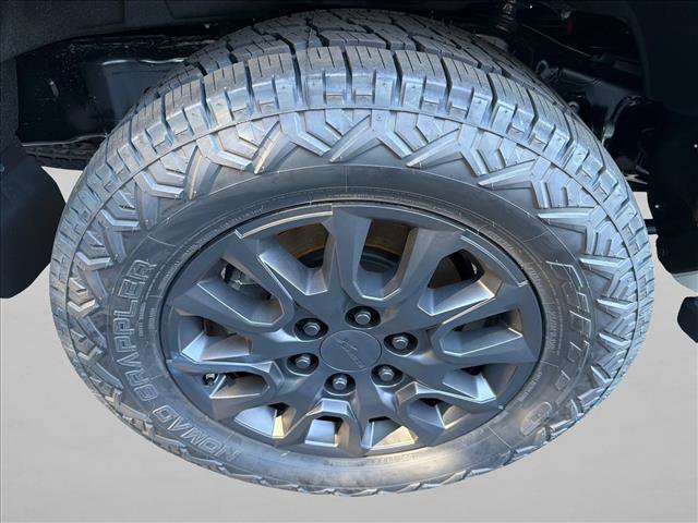 New 2026 Toyota 4Runner SR5 AWD/4WD image 17