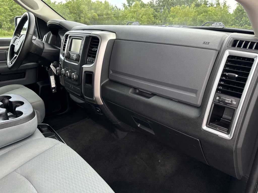 Used 2017 RAM 1500 Classic SLT RWD image 25