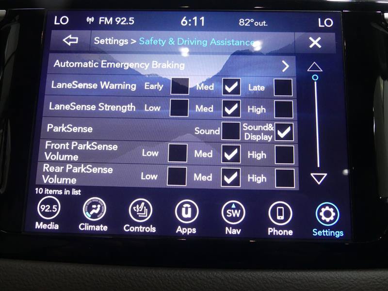 Used 2020 Chrysler Pacifica Touring-L w/ Tire & Wheel Group FWD image 45