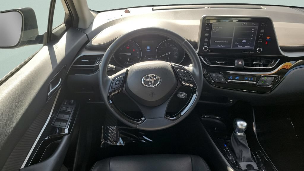 Used 2022 Toyota C-HR Limited FWD image 11