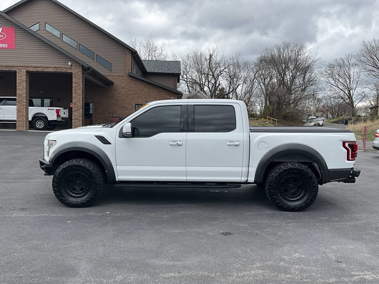 Used 2018 Ford F150 Raptor w/ Equipment Group 802A Luxury image 2