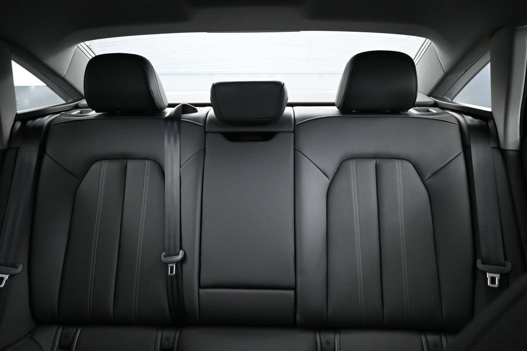 New 2026 Audi A6 Premium Plus AWD/4WD image 17