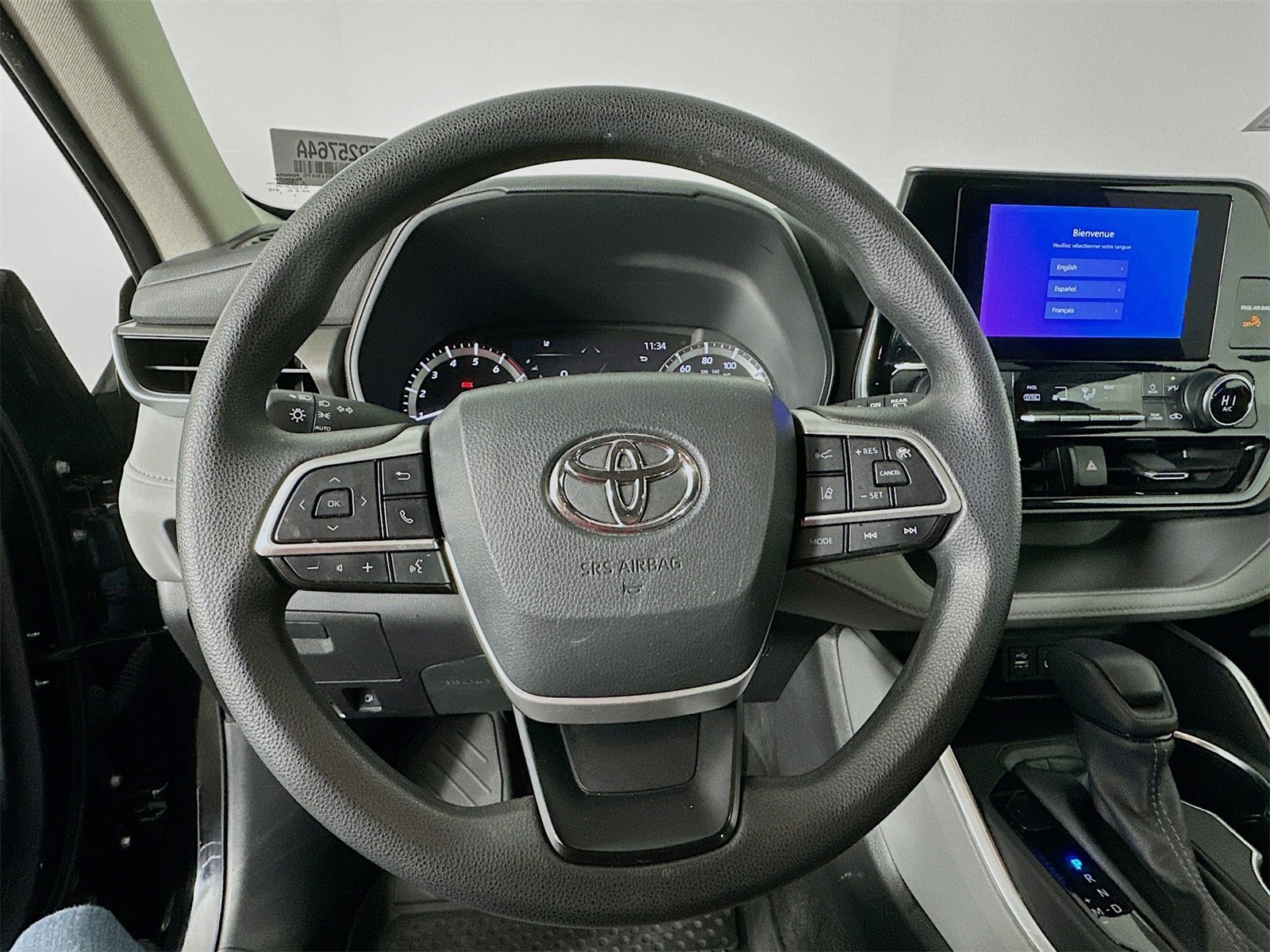 Certified 2023 Toyota Highlander L image 11