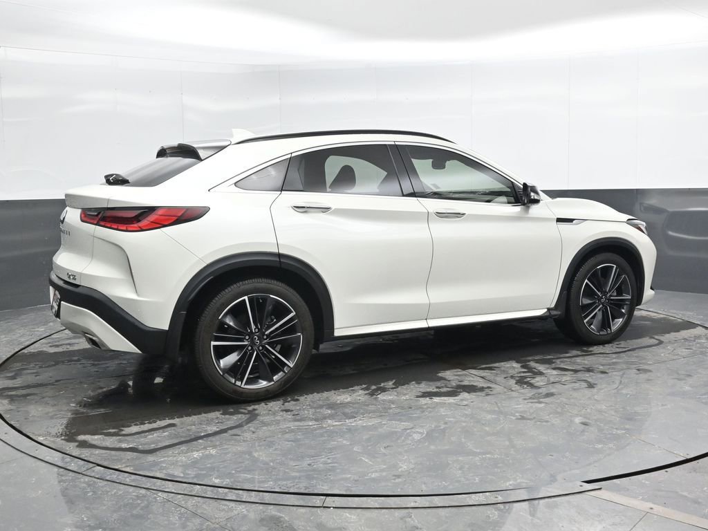 Used 2023 INFINITI QX55 Luxe w/ Cargo Package image 4