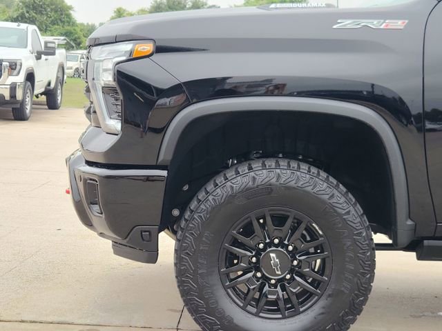 Used 2026 Chevrolet Silverado 2500 ZR2 AWD/4WD image 8