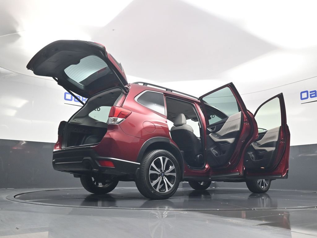 Used 2023 Subaru Forester Limited image 63