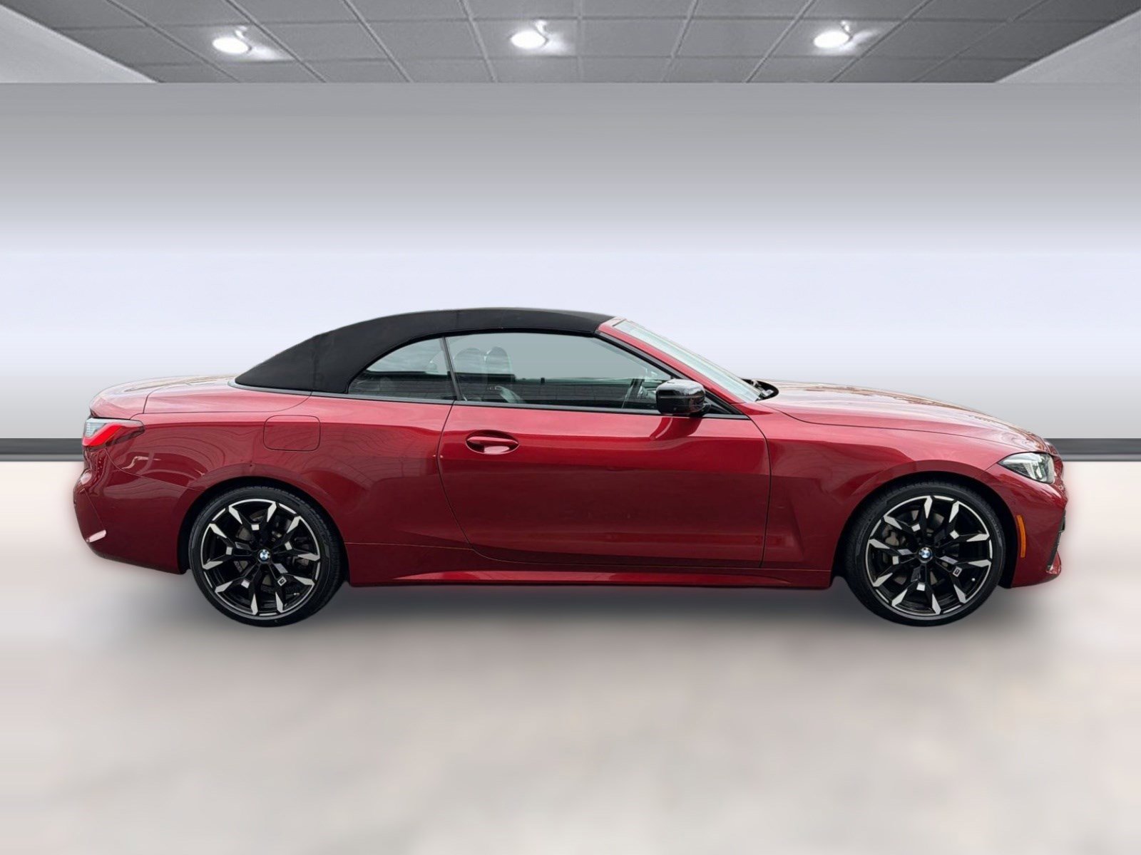 Certified 2025 BMW 430i Convertible RWD image 28