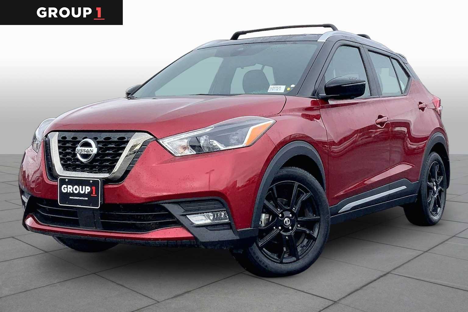 Used 2020 Nissan Kicks SR w/ SR Premium Package FWD image 1