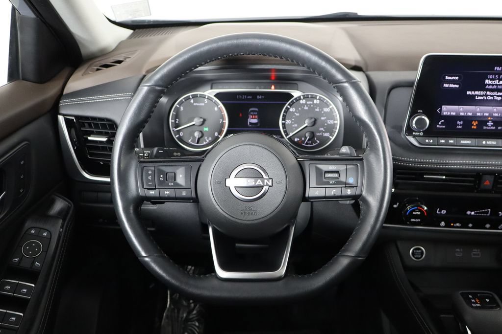 Used 2023 Nissan Rogue SL FWD image 7