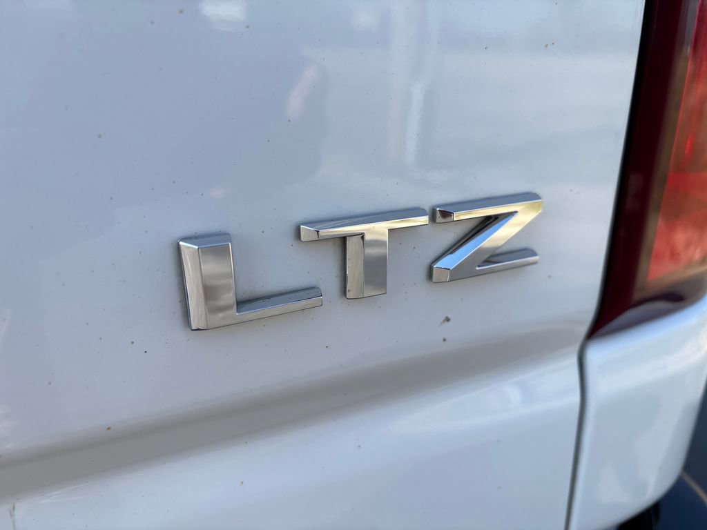 Used 2020 Chevrolet Silverado 2500 LTZ w/ LTZ Premium Package image 14