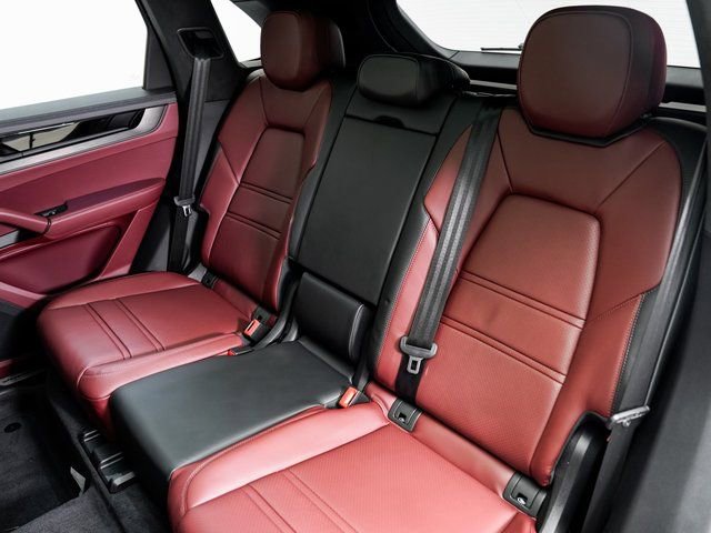 New 2026 Porsche Cayenne GTS image 24