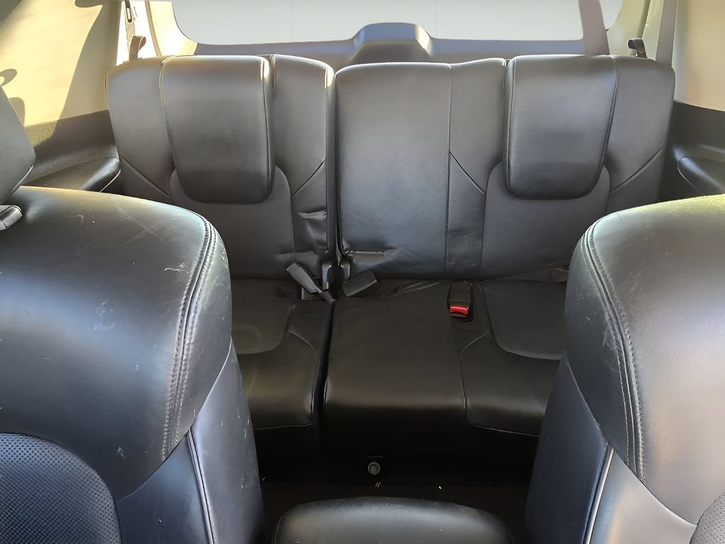 Used 2021 Nissan Armada SL w/ Captain's Chairs Package AWD/4WD image 29