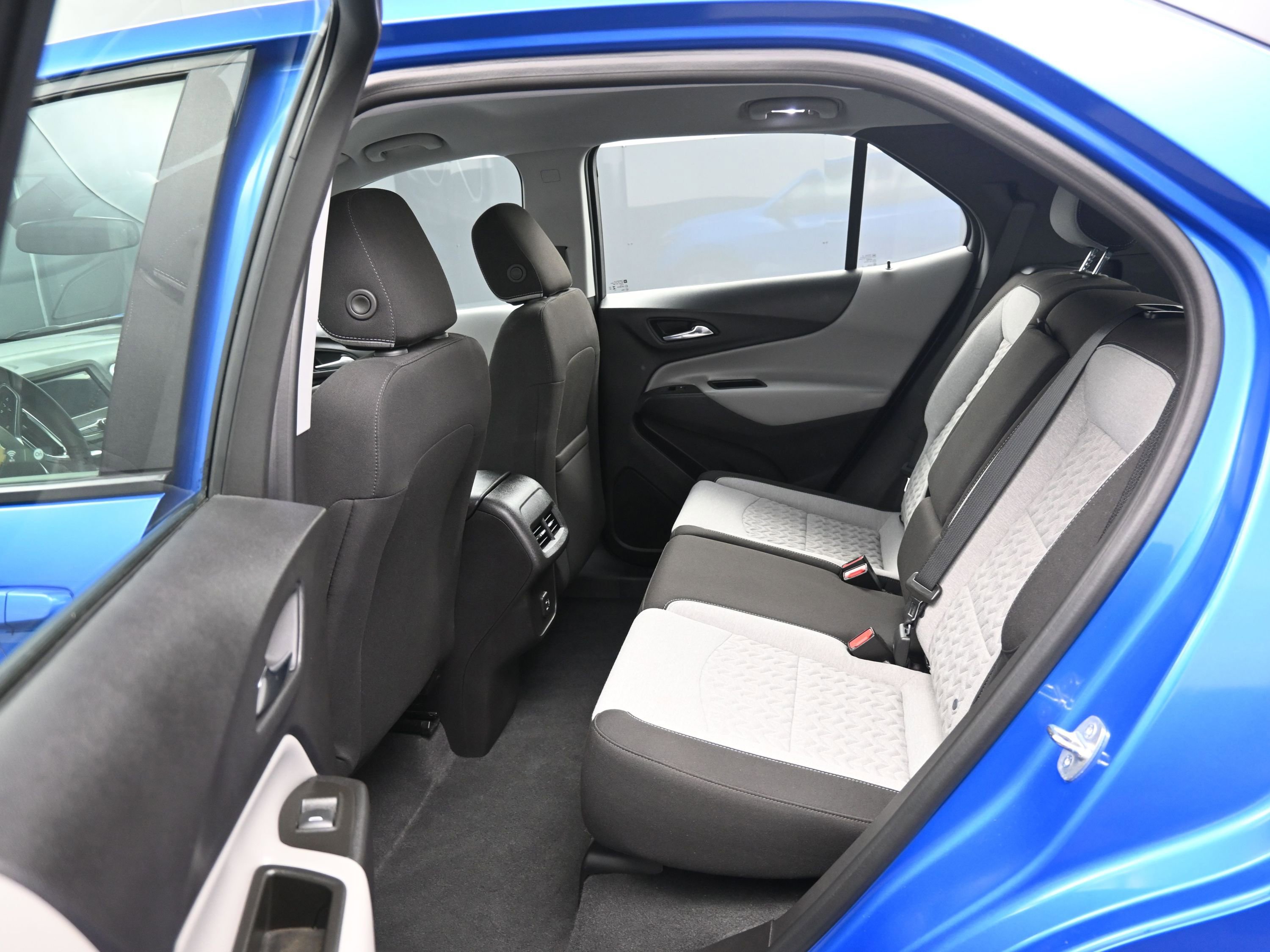 Used 2024 Chevrolet Equinox LS image 22