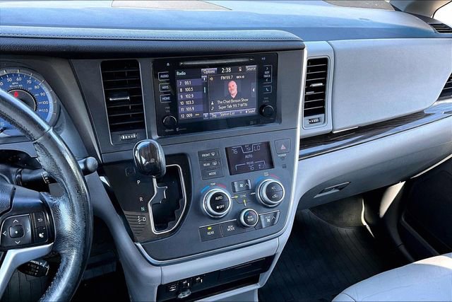 Used 2015 Toyota Sienna XLE w/ XLE Navigation Package image 14