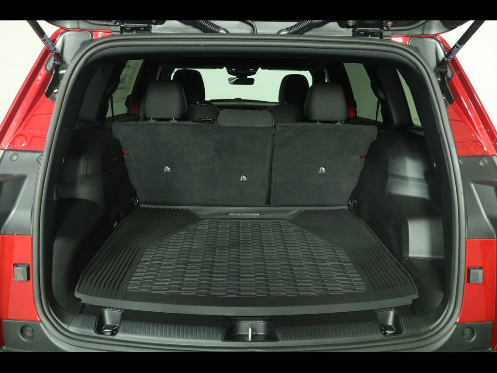 New 2026 Jeep Cherokee Laredo AWD/4WD image 13