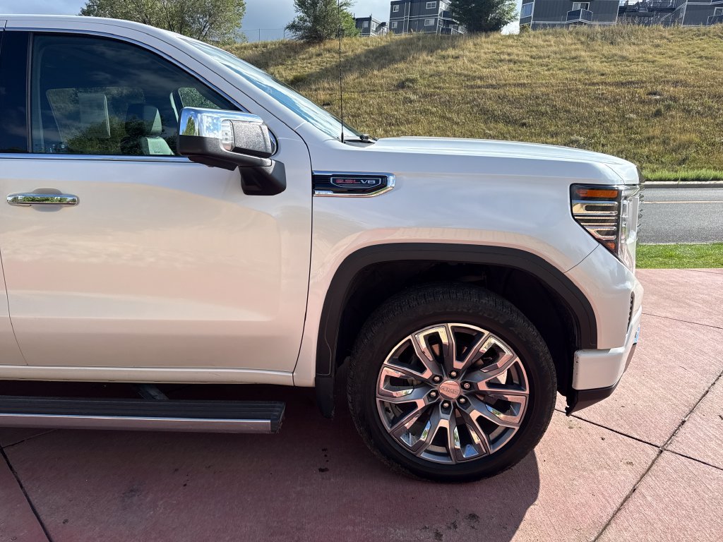 Used 2023 GMC Sierra 1500 Denali AWD/4WD image 33