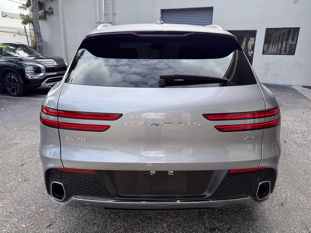 Used 2023 Genesis GV70 2.5T w/ Advanced Package AWD/4WD image 8