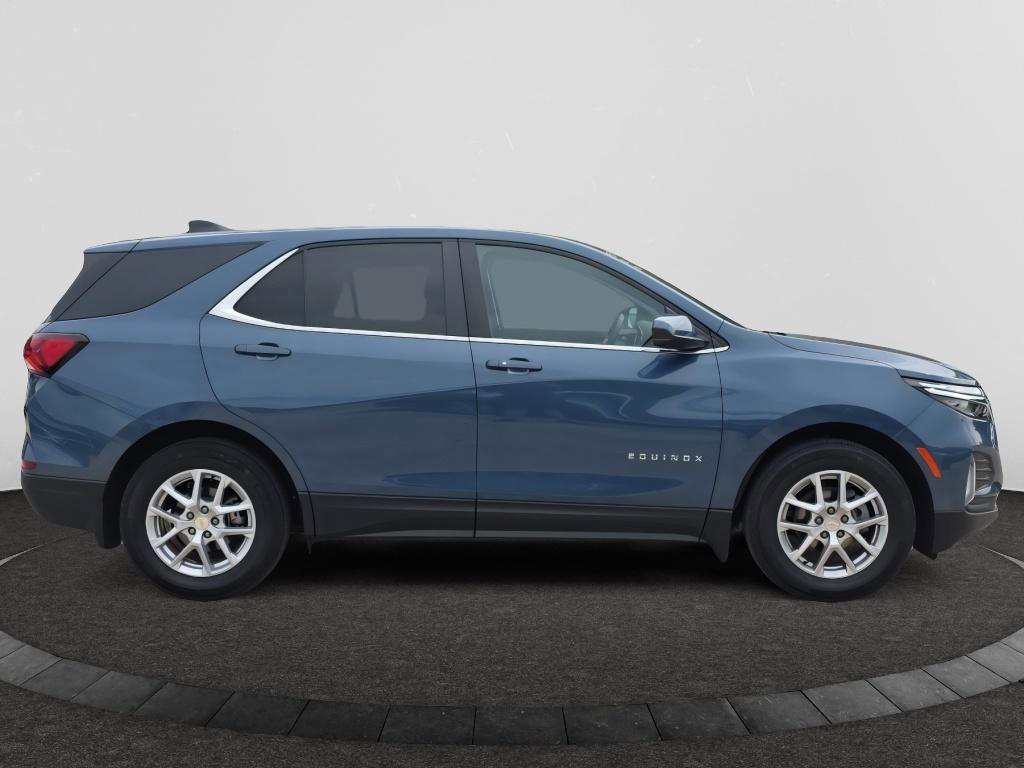 Used 2024 Chevrolet Equinox LT w/ LPO, Floor Liner Package FWD image 6