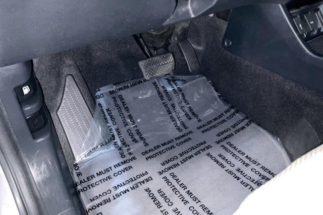 Used 2018 Honda HR-V LX image 36