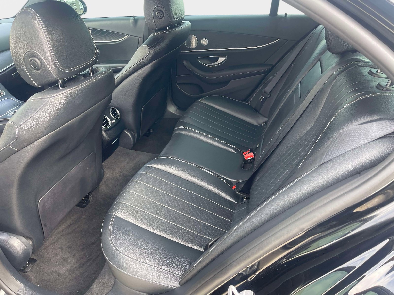 Used 2021 Mercedes-Benz E 350 Sedan image 10