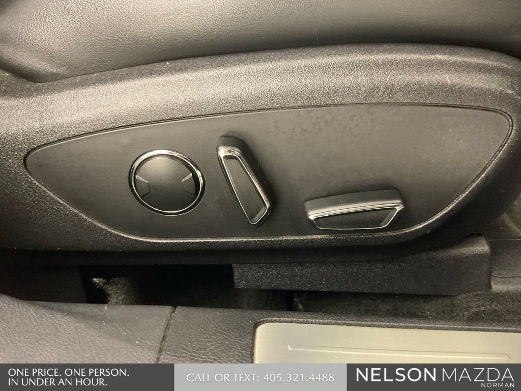 Used 2016 Lincoln MKZ w/ Equipment Group 300A Reserve FWD image 29