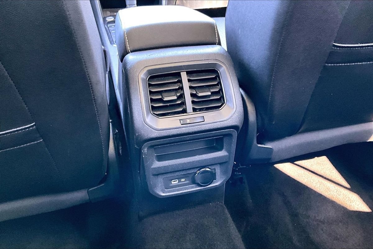 Used 2023 Volkswagen Tiguan SE w/ Panoramic Sunroof Package AWD/4WD image 35