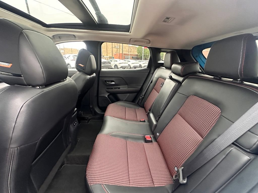 Certified 2025 Nissan Kicks SR w/ SR Premium Package AWD/4WD image 17