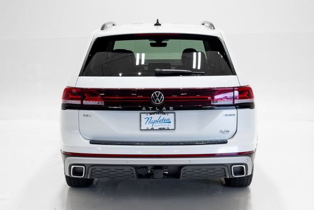 Used 2024 Volkswagen Atlas Peak Edition SEL AWD/4WD image 37