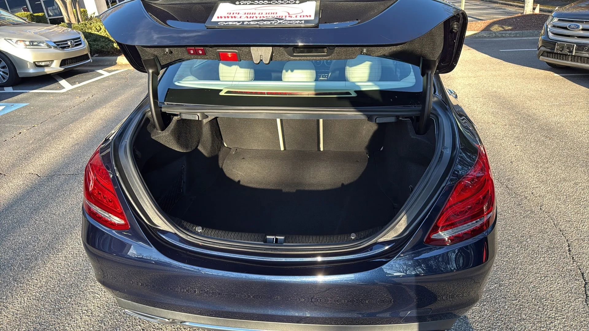 Used 2018 Mercedes-Benz C 300 4MATIC Sedan image 17