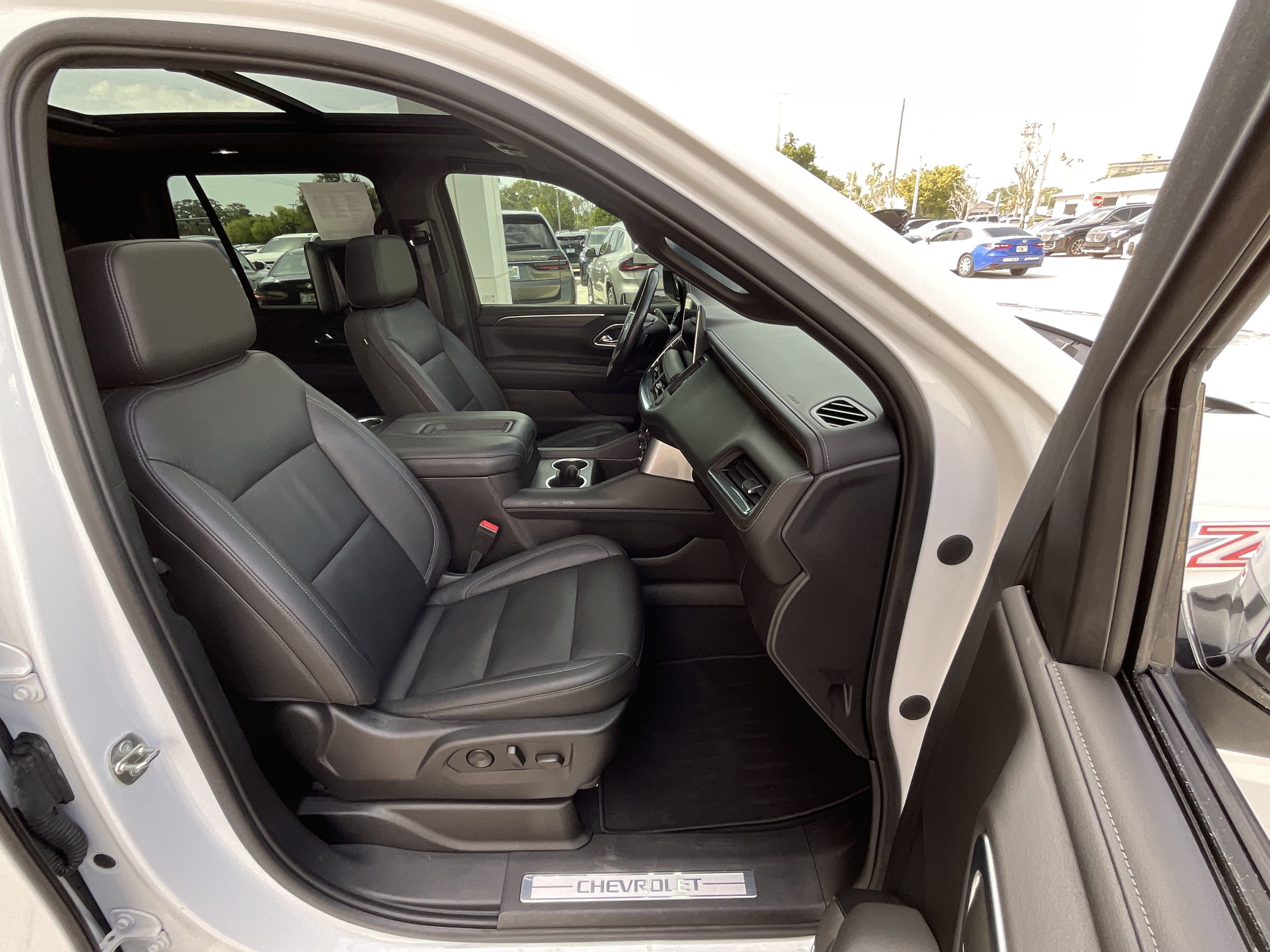 Used 2021 Chevrolet Tahoe Z71 w/ Rear Media and Nav Package AWD/4WD image 20
