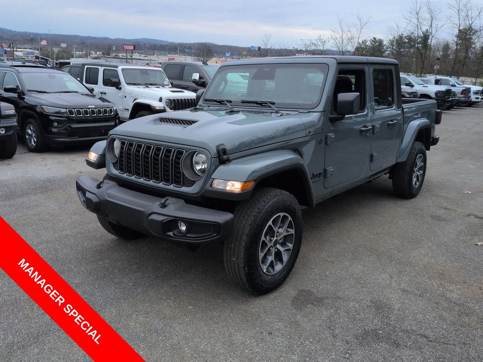 New 2026 Jeep Gladiator Sport AWD/4WD image 4