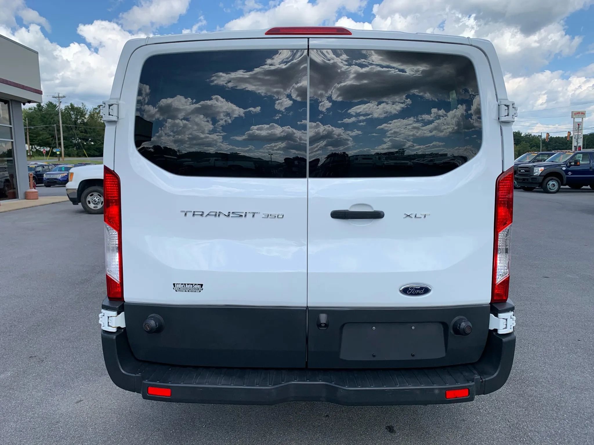 Used 2016 Ford Transit 350 XLT RWD image 6
