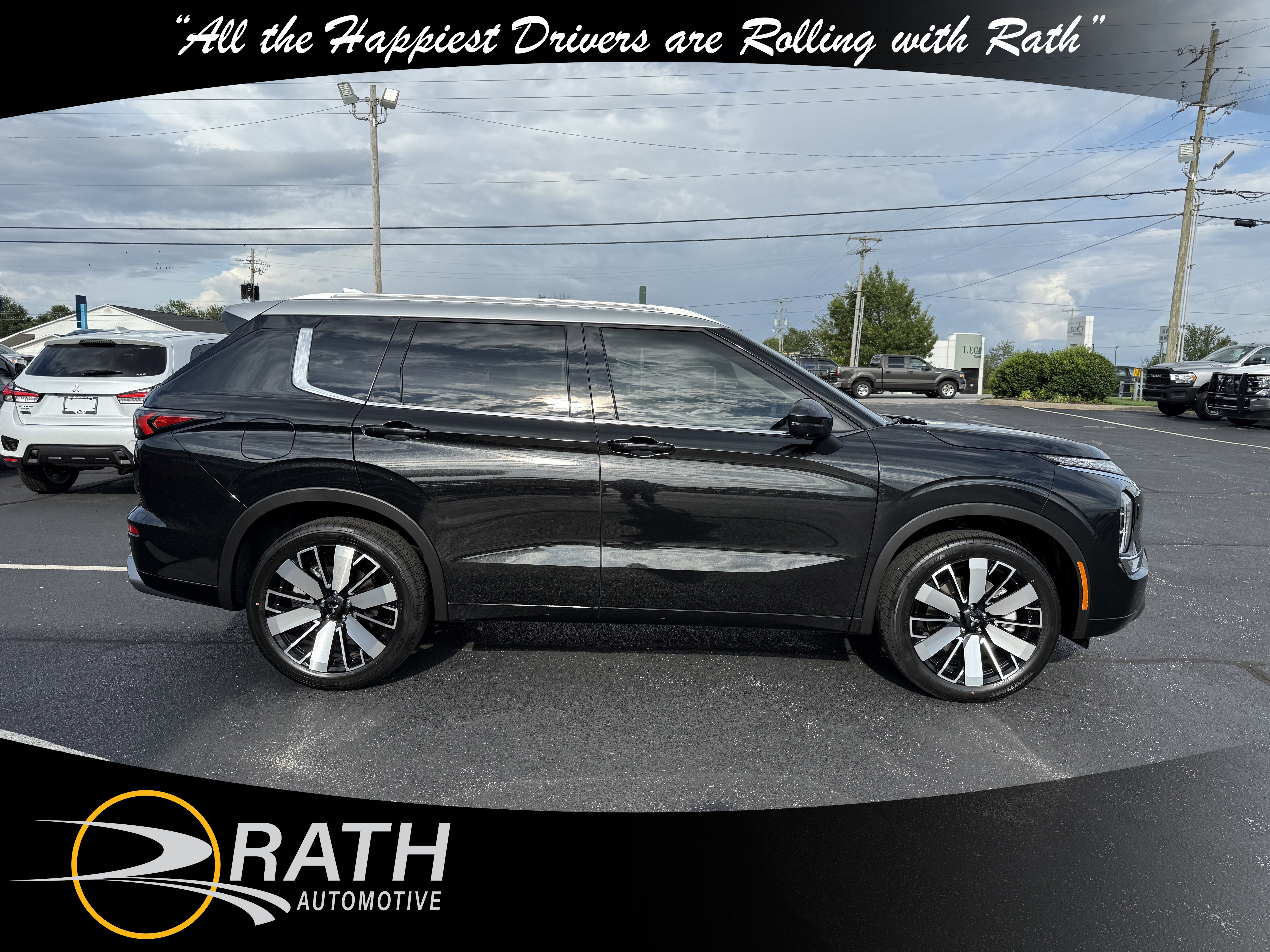 New 2025 Mitsubishi Outlander Platinum Edition image 10